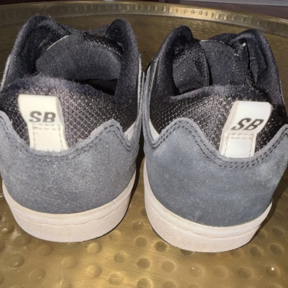 Nike SB Alleyoop Low Top Skate Shoes Black/Gray White Swoosh US size 5Y